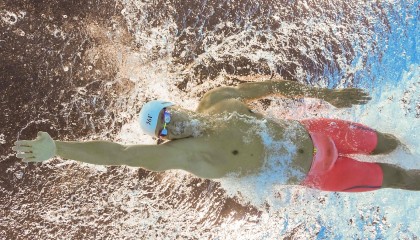 开云APP-卡拉斯科点燃赛场，当巴黎的优雅遇见秘鲁的野性