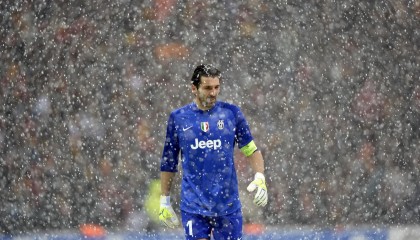 开云体育下载-鹈鹕封锁深圳队，小贾伦成为关键先生，当铁幕降临时