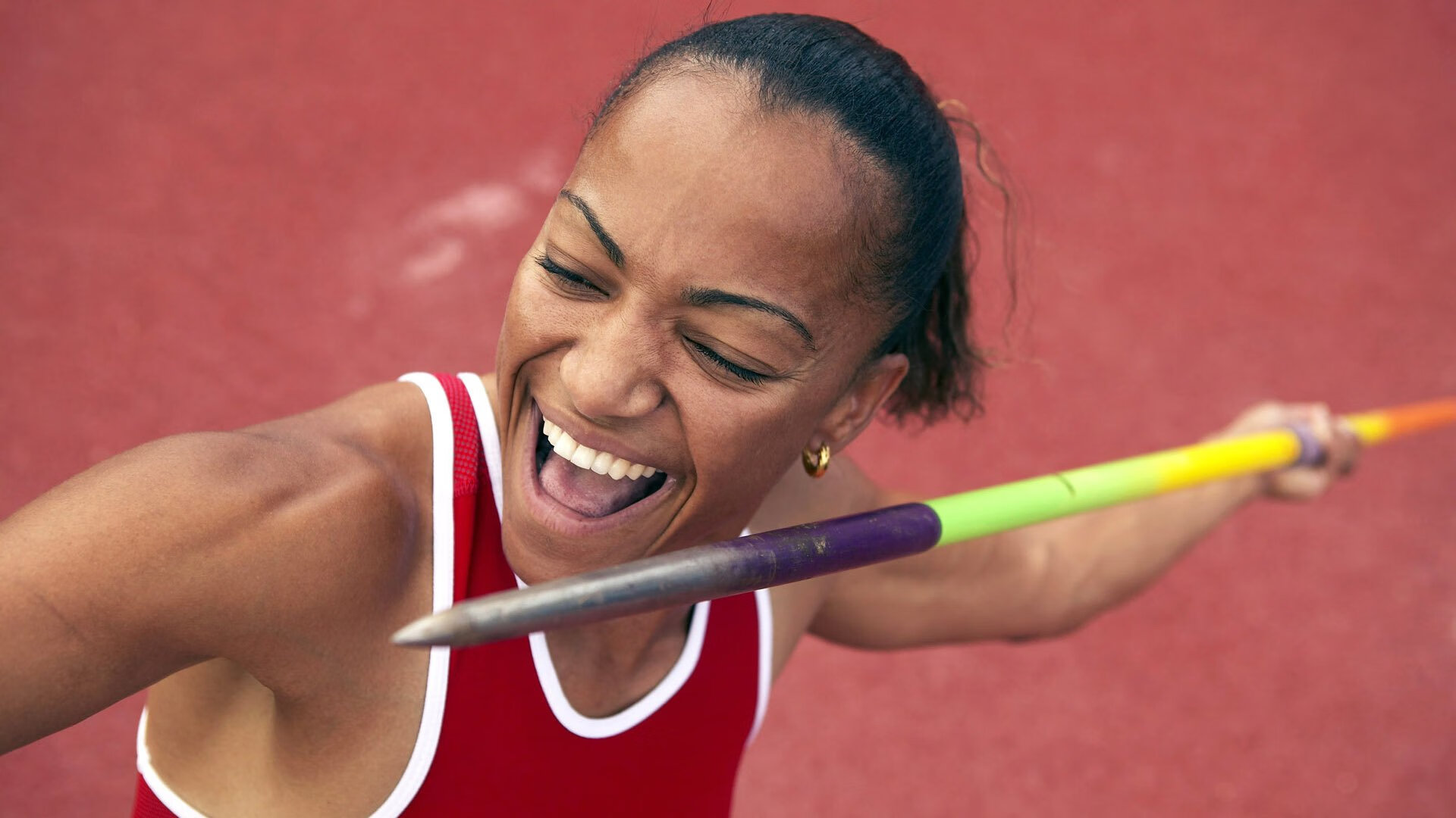 东决关键战之夜，布克持续制造杀伤，当犯规成为撕裂防线的艺术