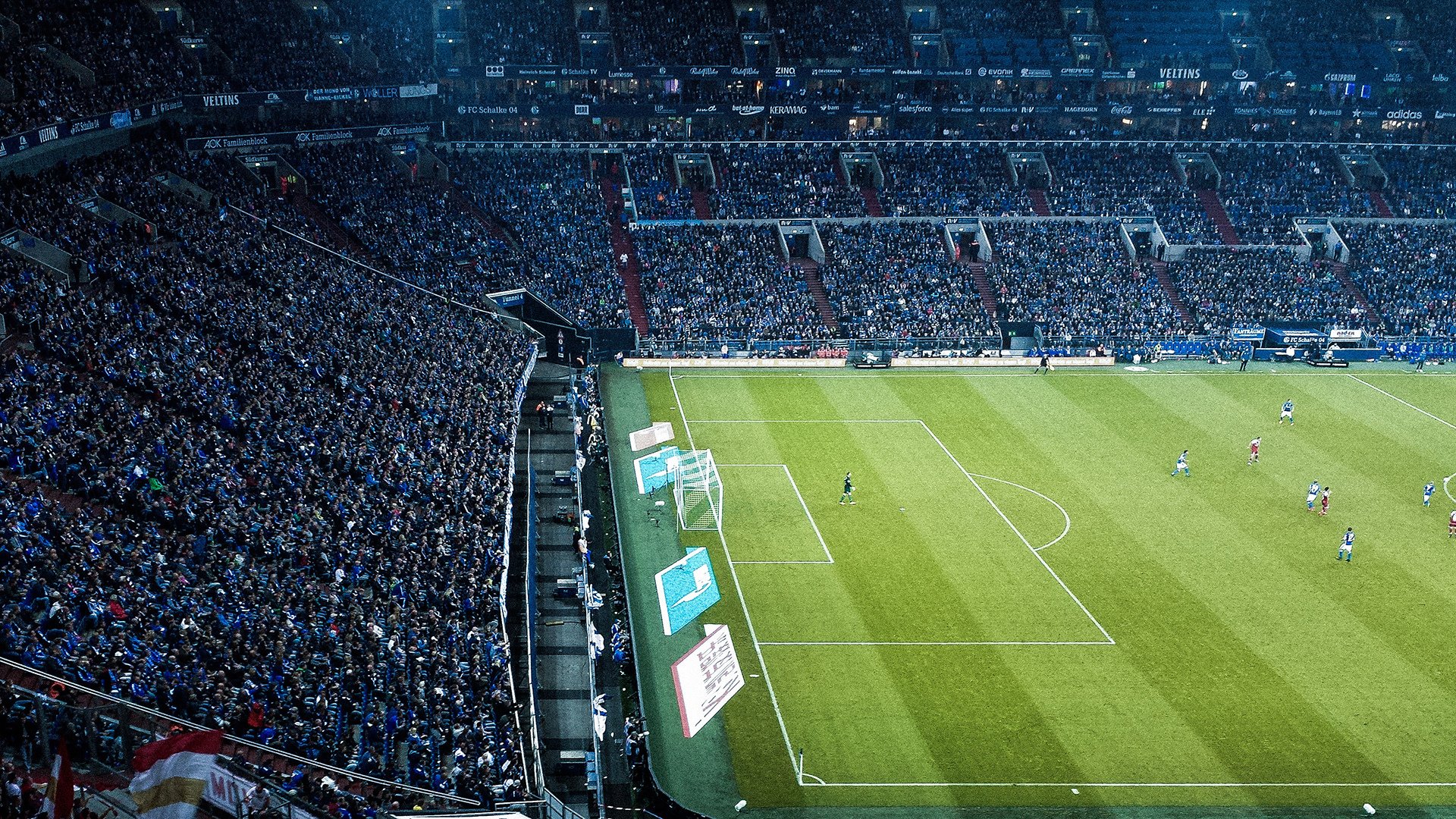 法比尼奥成为全场焦点，国际米兰血拼阿尔及利亚，一场定义现代足球的战术革命