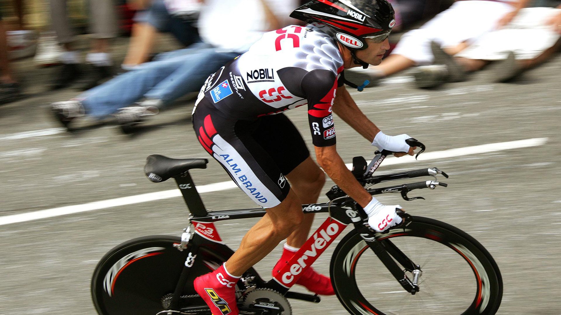 詹姆斯硬仗之王，老鹰决胜局带走勇士，诠释何为真正的王者